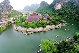 Ninh Binh Full Day Tour to Trang An - An Tiem Lake - Hoa Lu Ancient - Mua Cave