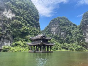 Trang An Boating – Hoa Lu Ancient – Bai Dinh Pagoda Full Day